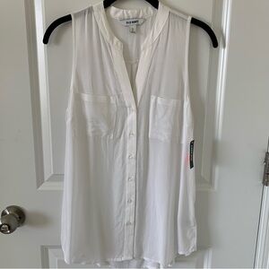 5 for $10 - Old Navy White Sleeveless Blouse